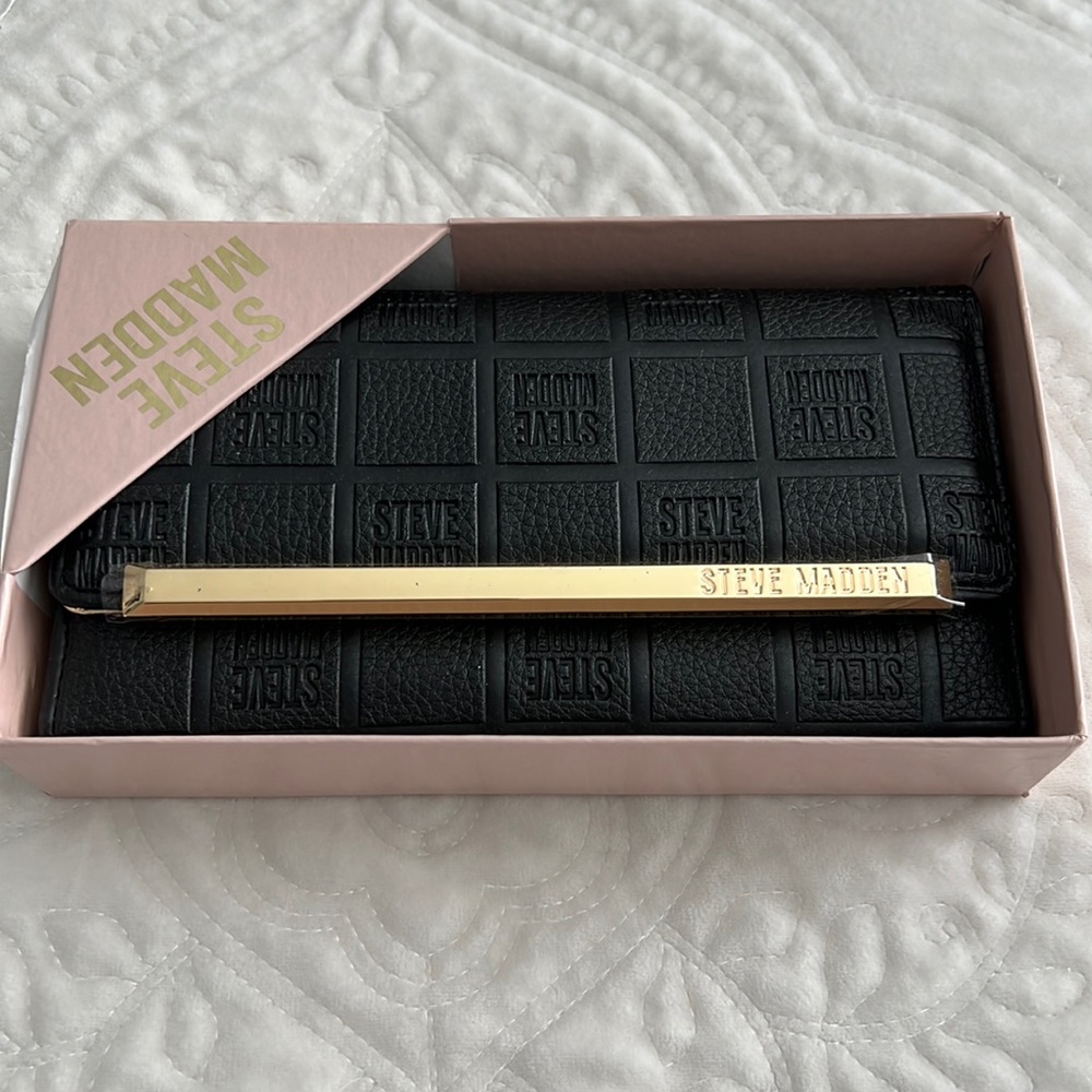 Steve Madden Wallet